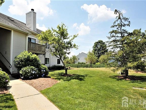 3rd image of 1018 Aspen Dr