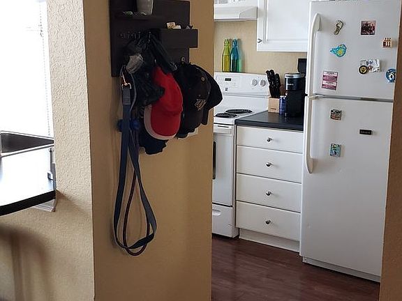 2nd image of 860 N Orange Ave APT 346