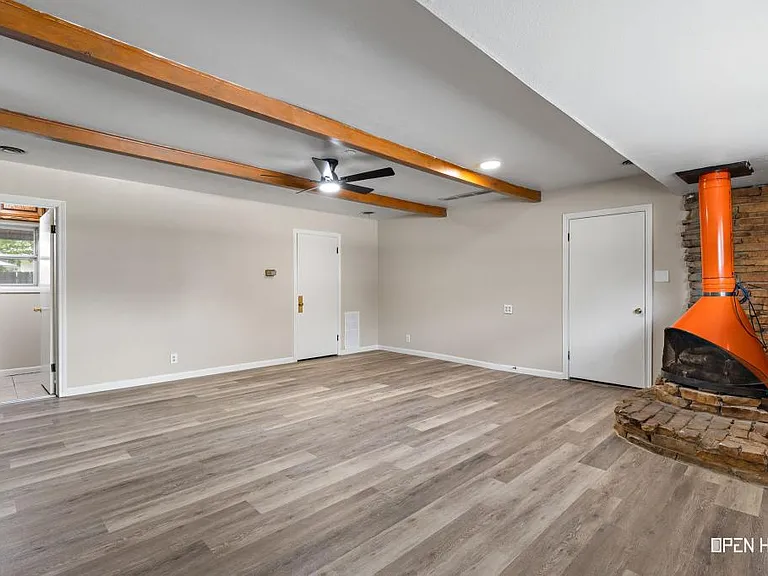 4202 Meadowbrook Dr — Photo 25