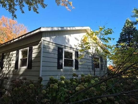 2nd image of 46151 Olney Rd