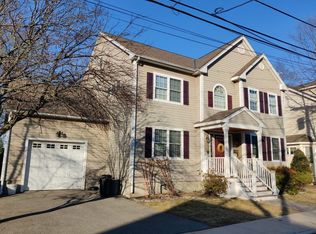 10 Waterloo St, Hyde Park, MA 02136