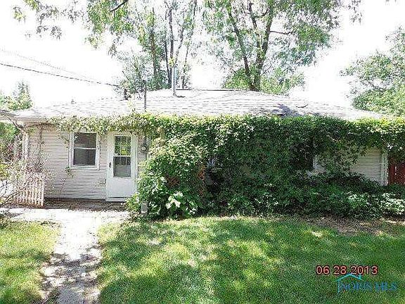 3rd image of 1010 Hugo St