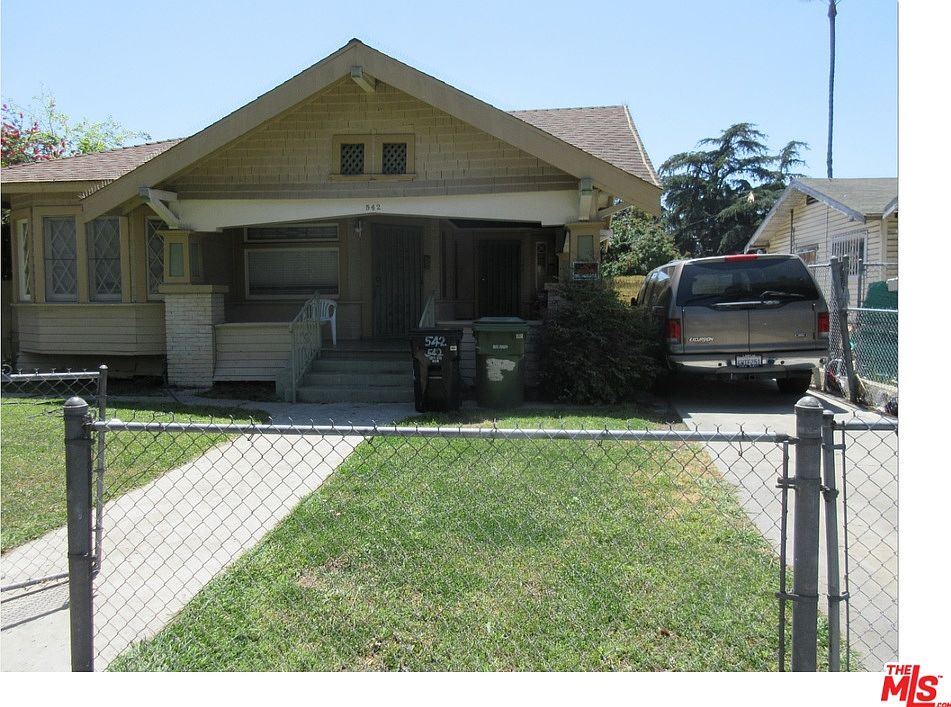 1st image of 542 W 47th St