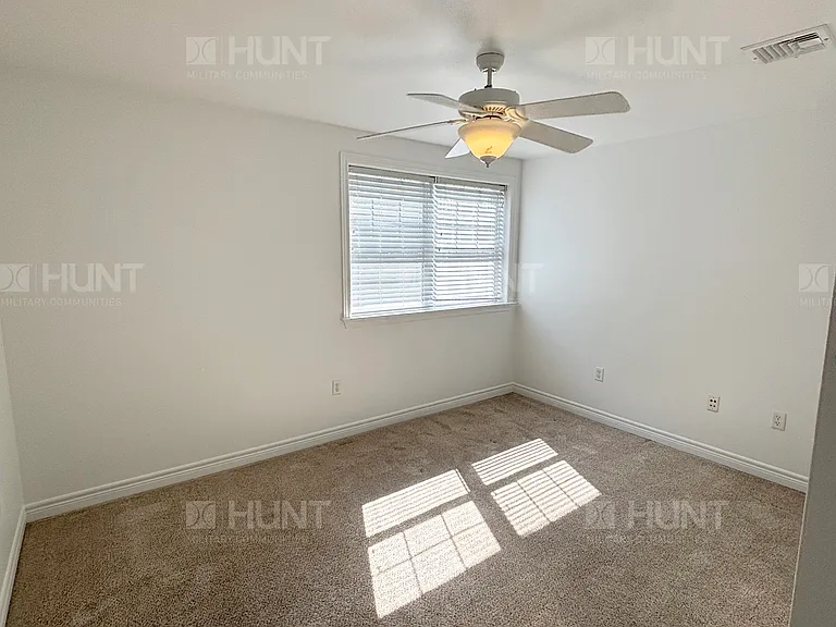 172 Scott Cir — Photo 31