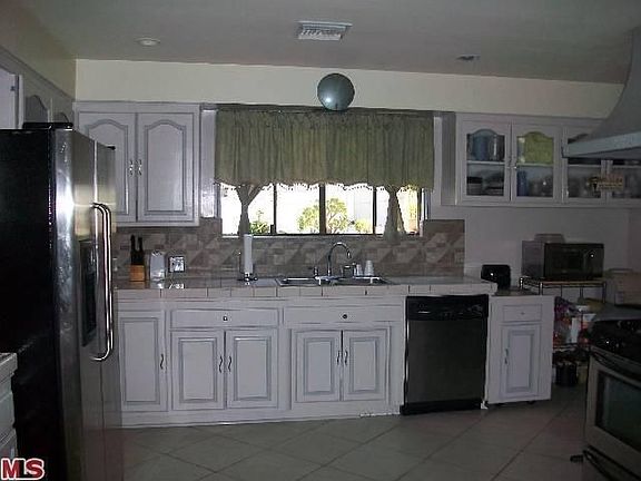 4th image of 4201 Don Luis Dr