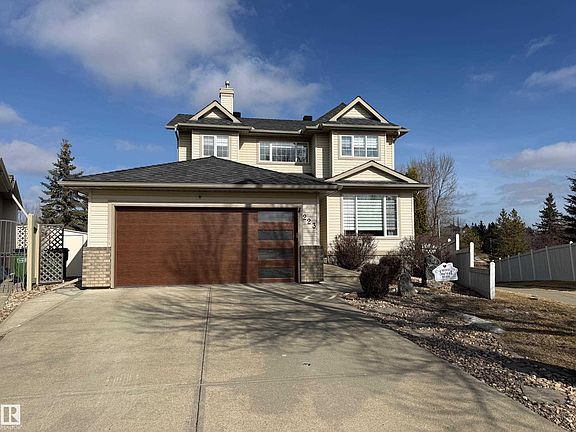 2nd image of 223 Ormsby Rd E