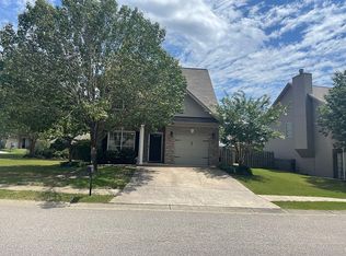 291 Forest Lakes Dr, Sterrett, AL 35147