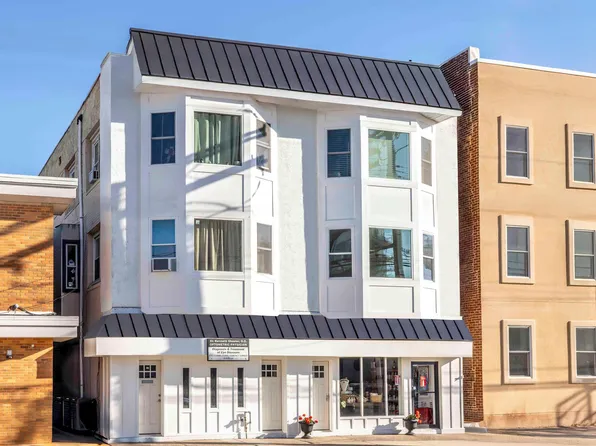 4825 Atlantic Ave #3, Ventnor City, NJ 08406