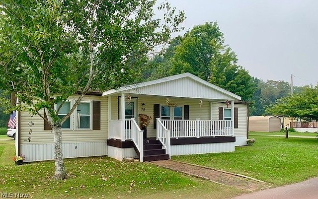 1st image of 78 3rd Ave