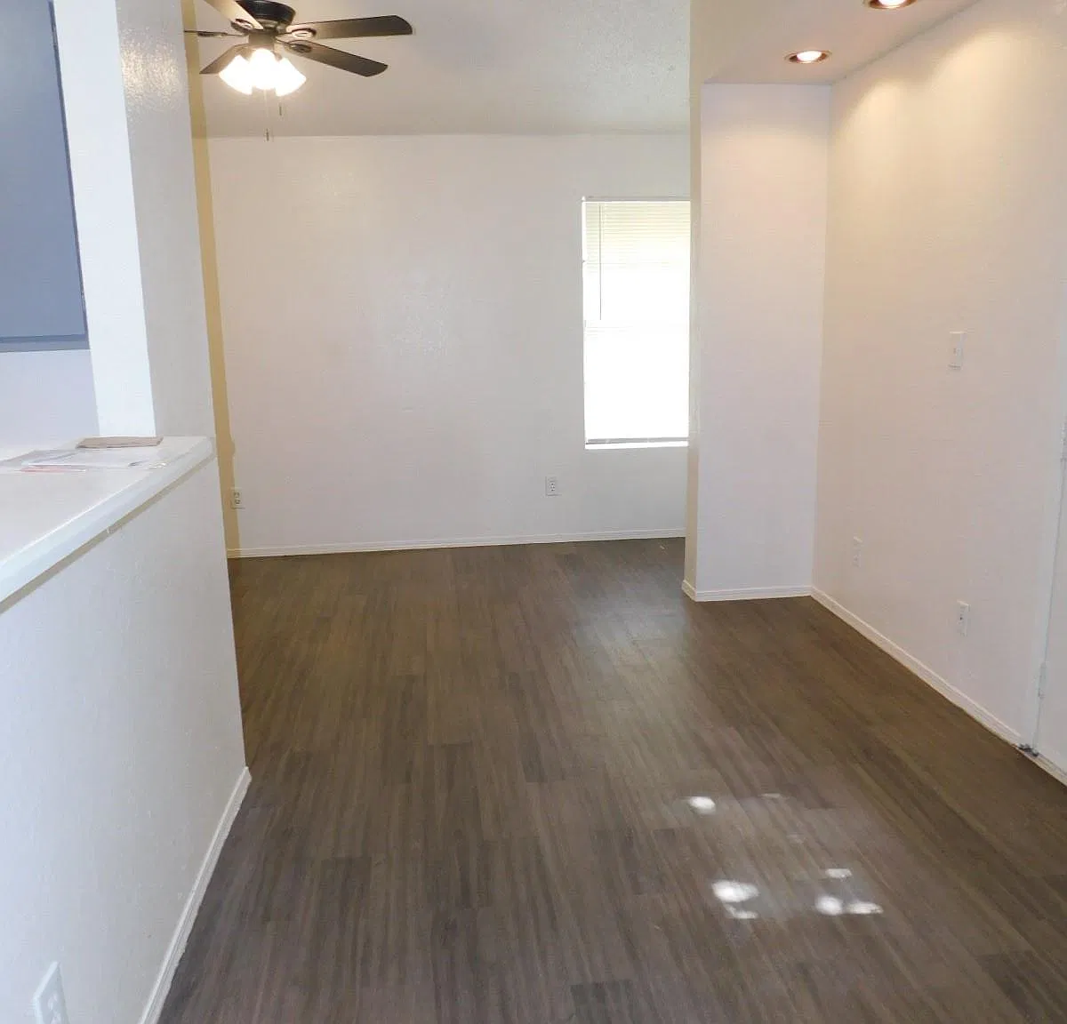2 bed, 2.0 bath, 1117 sqft, $1,100 — Photo 2