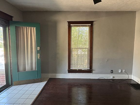 5th image of 215 S Ritter Ave
