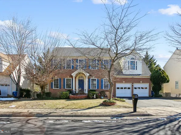 6103 Deer Ridge Trl, Springfield, VA 22150