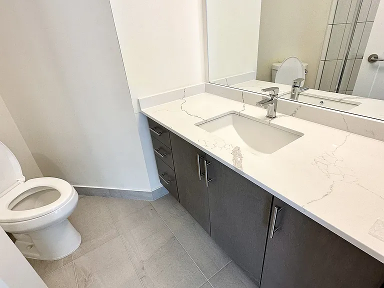 9000 Jane St #2115 — Photo 8