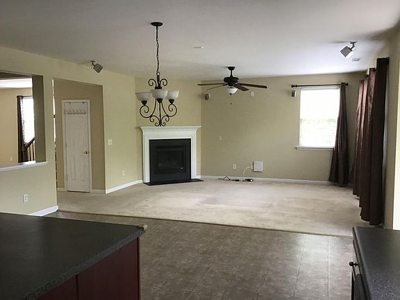3rd image of 1158 Brookhill Way
