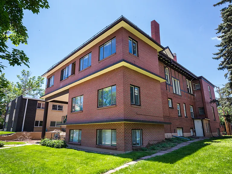 Cross Park Apartments — Photo 6