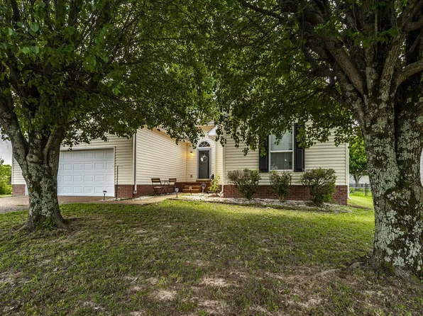 903 Highland Dr, White House, TN 37188