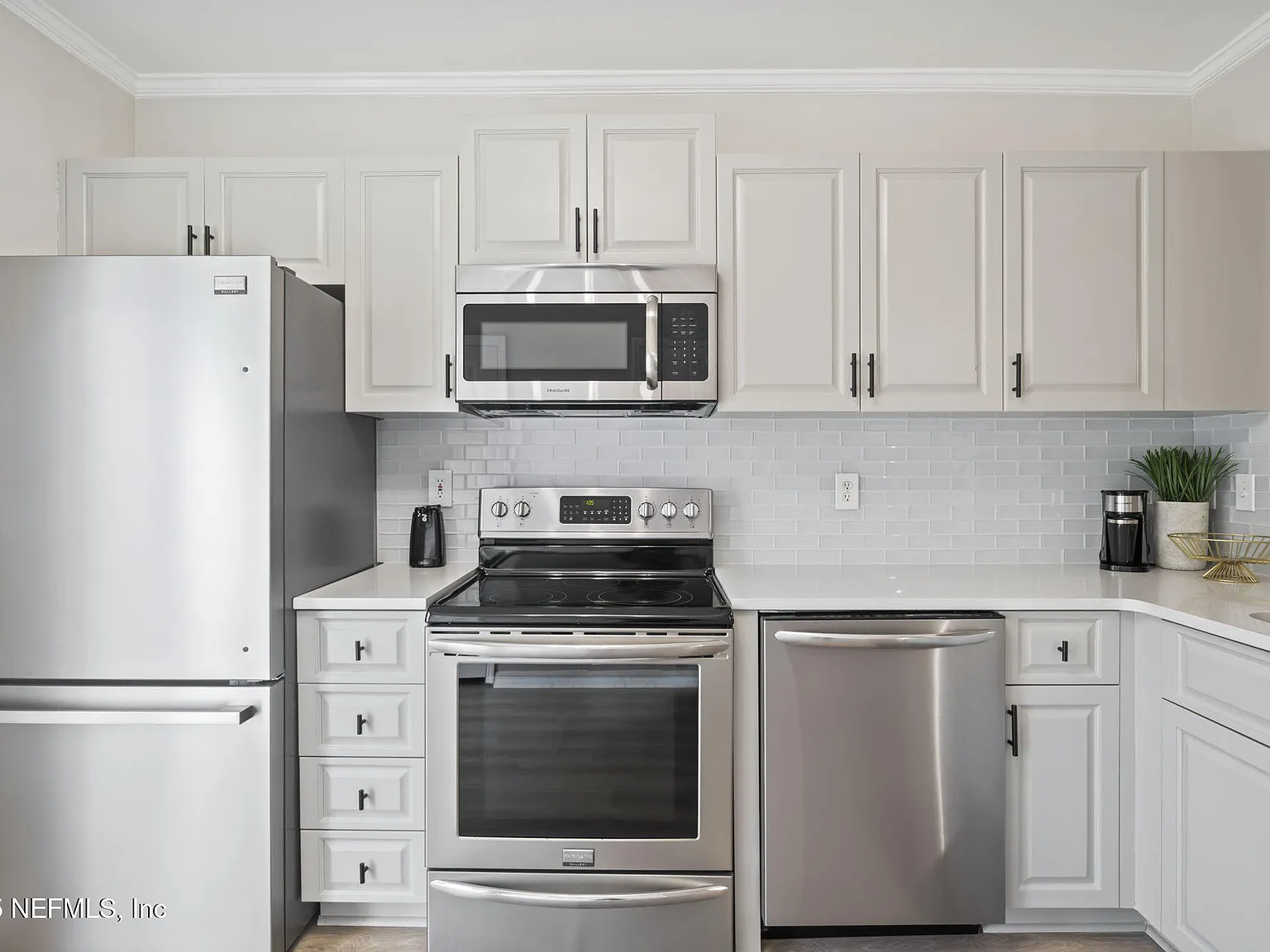 3 bed, 3.5 bath, 1530 sqft, $2,850 — Photo 4