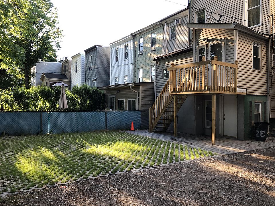 1st image of 23 Sherman Pl #17567717