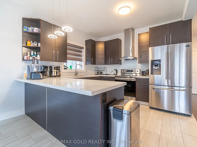2591 Sheffield Blvd — Photo 16