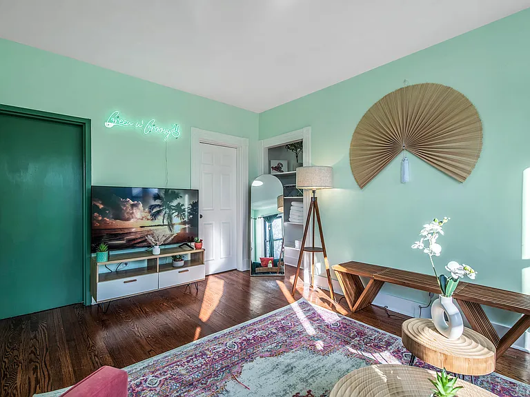 31 Canner St #2 — Photo 5