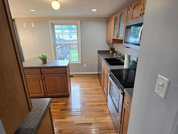 5th image of 3702 Ashboro Ct