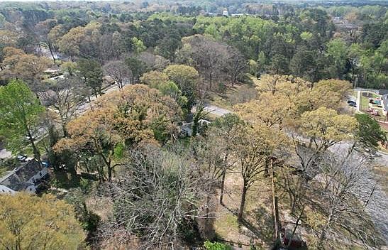 5th image of 2027 Connally Dr