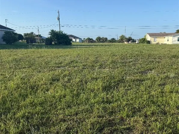 2020 NE 18th Ter, Cape Coral, FL 33909