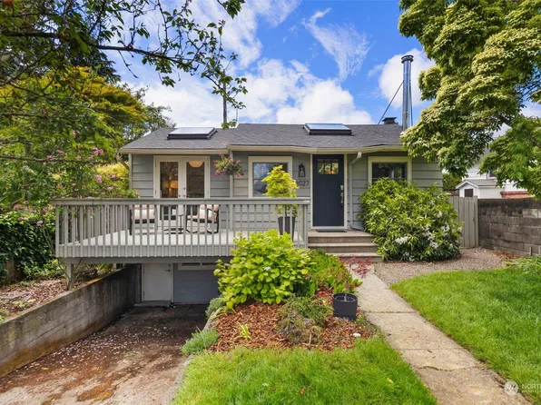 3027 Garlough Avenue SW, Seattle, WA 98116