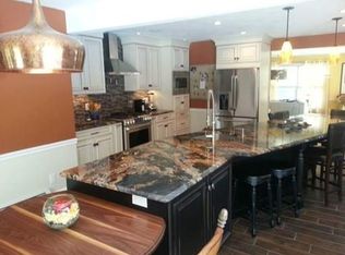 7 Paige Ln, Oxford, MA 01540