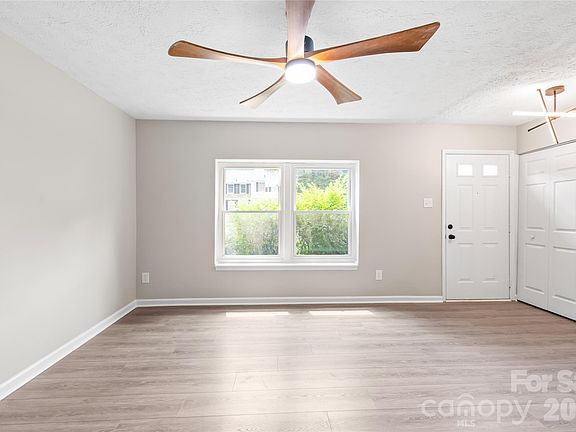 4th image of 1221 Scaleybark Rd APT F