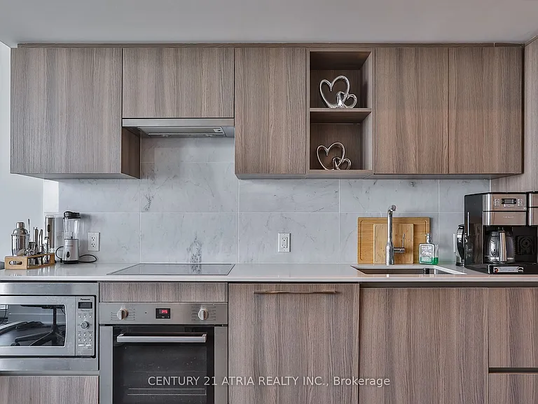19 Bathurst St #3715 — Photo 3