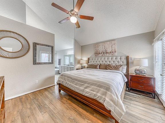 5th image of 10708 Tall Oak Dr