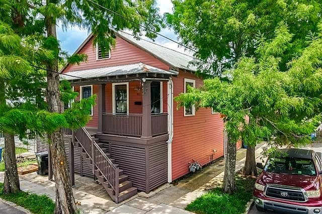 1st image of 156 Alvin Callender St