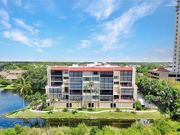 4th image of 7129 Lakeridge View CT #302