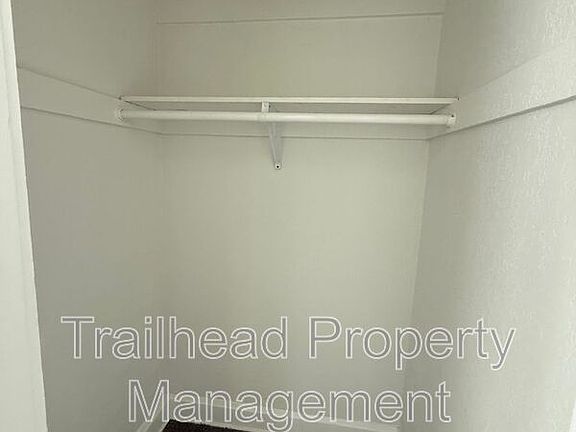 5th image of 518 W 39th Ter Unit 5