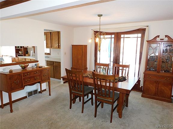2nd image of 301 Bramblewood Ln