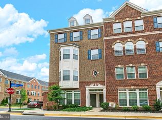 13686 Endeavour Dr, Herndon, VA 20171