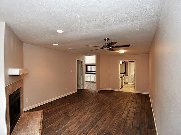5th image of 13443 Parkway Blvd
