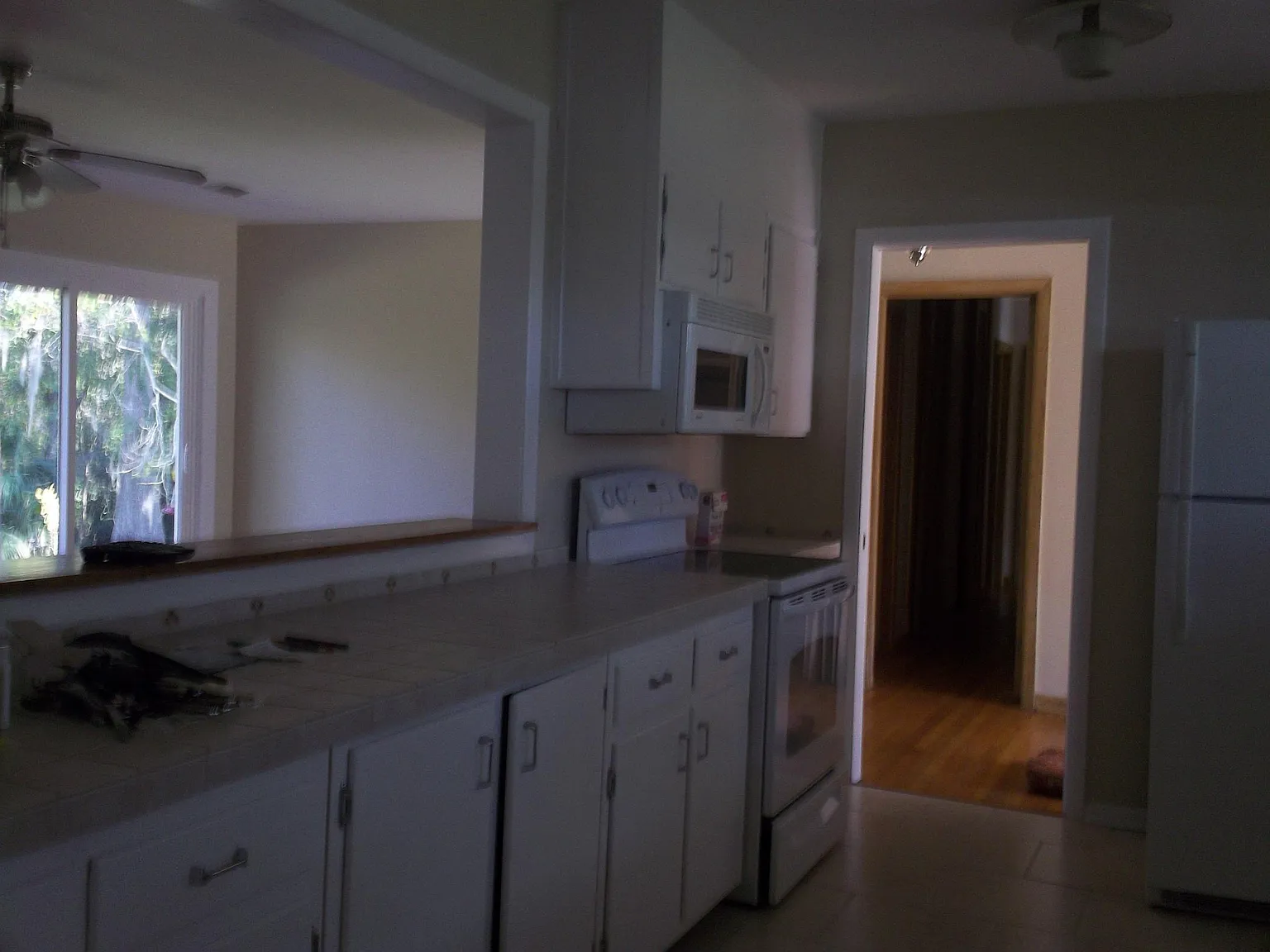 4 bed, 2040 sqft, $2,600 — Photo 3