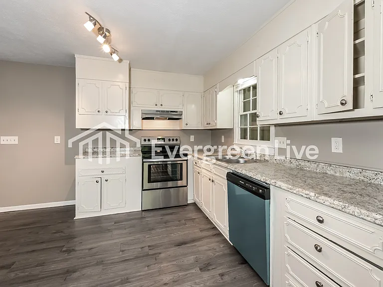 4428 Cary Dr — Photo 5