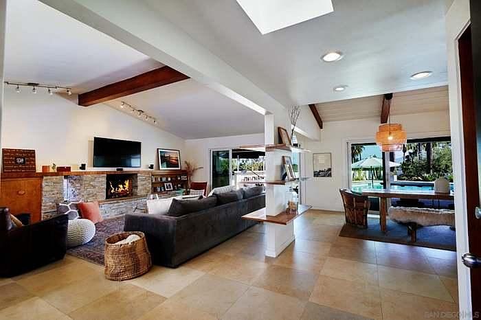 1st image of 4858 Butterfly Ln