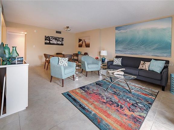 5th image of 105 4th Ave NE Unit 420