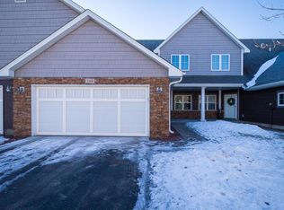 204 Alberta Ln, Little Canada, MN 55117