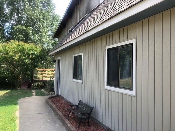 3rd image of 3397 Country Meadow Dr