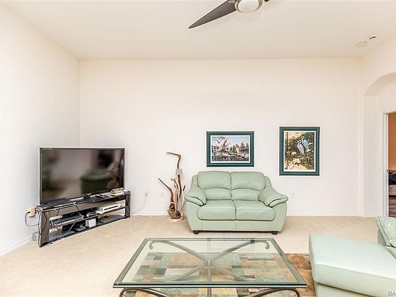 4th image of 11802 Wayside Willow Ct S