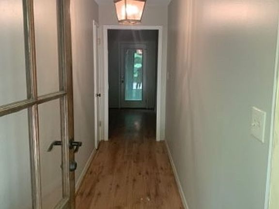 5th image of 215 Britton Dr
