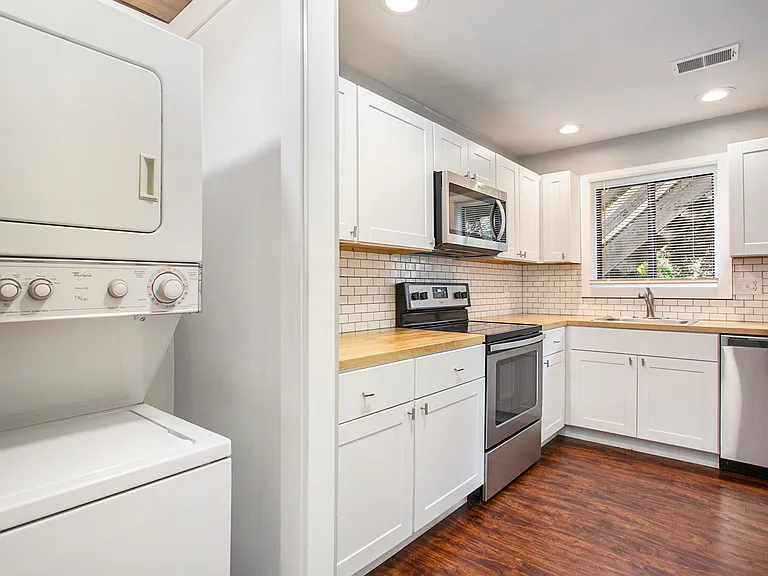 2561 Burton St SE #2561 — Photo 11