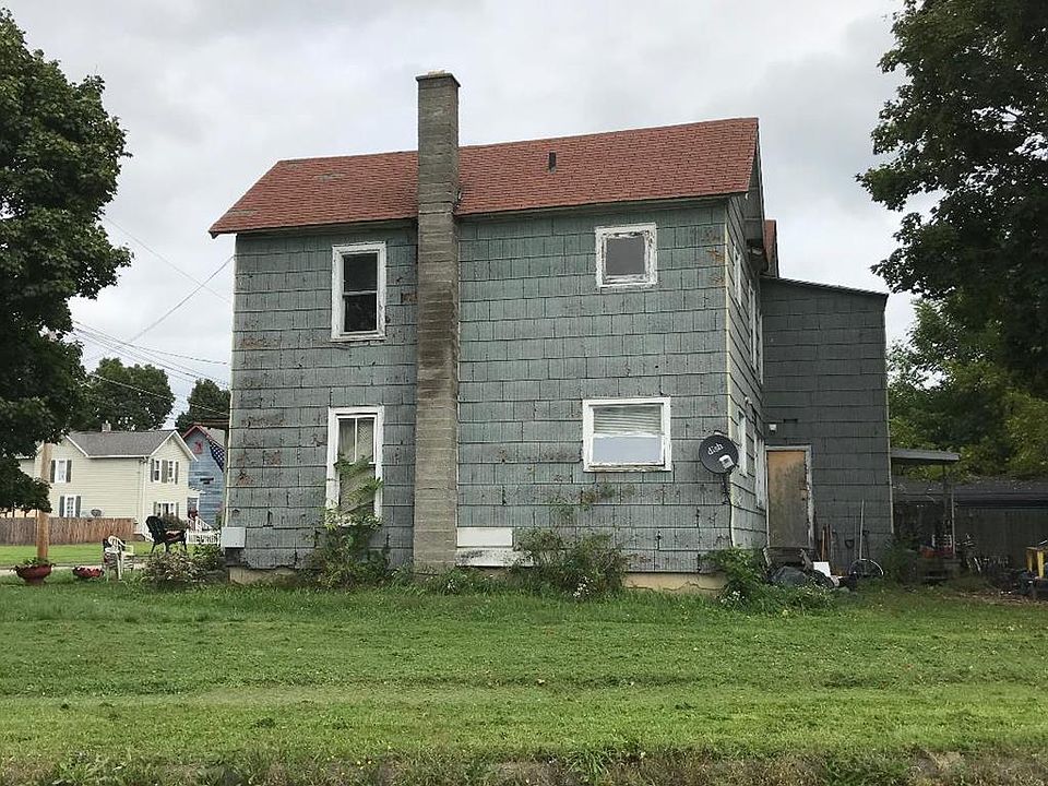 1st image of 250 Caldwell Ave