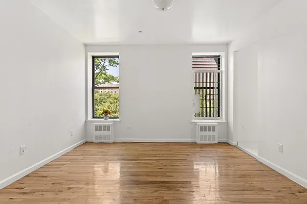 Sold by Compass | media 2