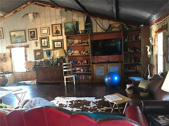 2nd image of 490 County Road 458